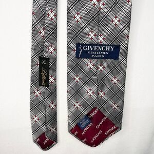Givenchy men’s tie 